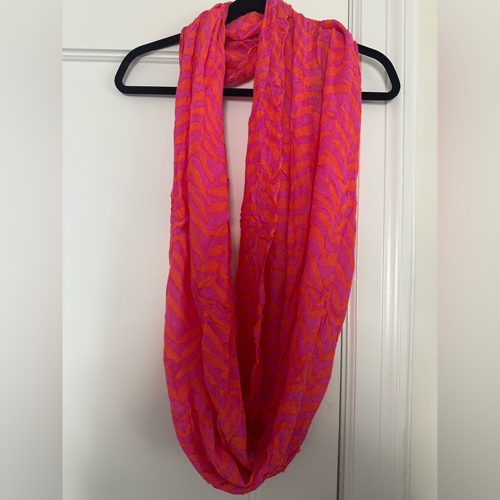 Lilly Pulitzer Riley Infinity Loop Scarf  46281
